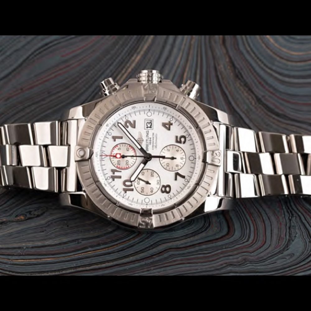 Breitling Super Avenger Stainless Steel Pro II - Picture 2 of 7